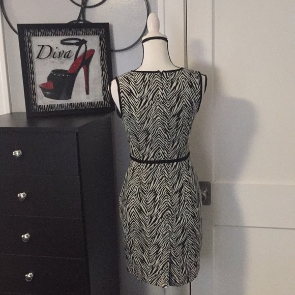 Zebra Print Dress Sz 4P - Picture 3 of 5